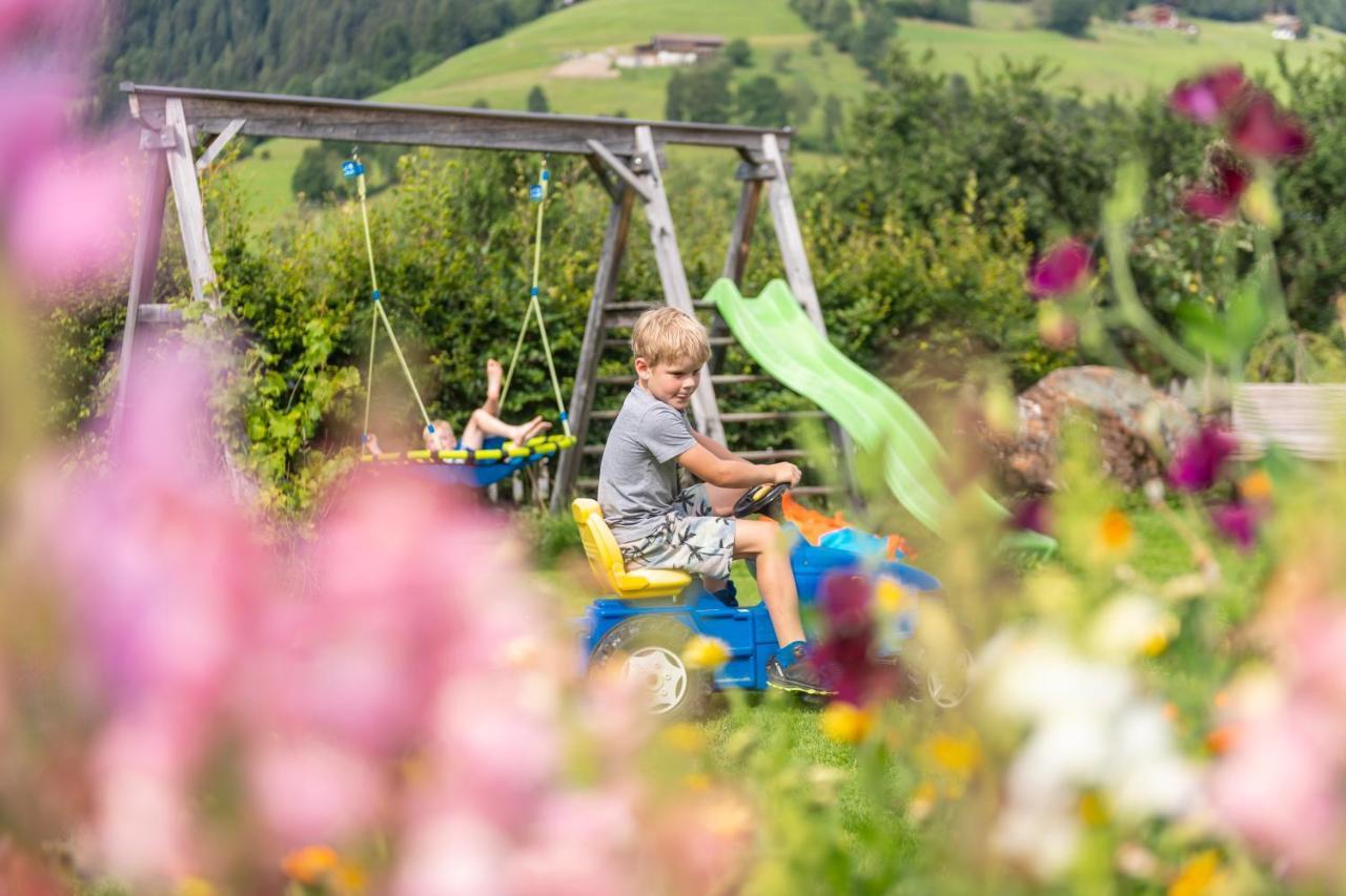 Vila Hartlhof Urlaub Am Baby- Und Kinderbauernhof Niederau Exteriér fotografie