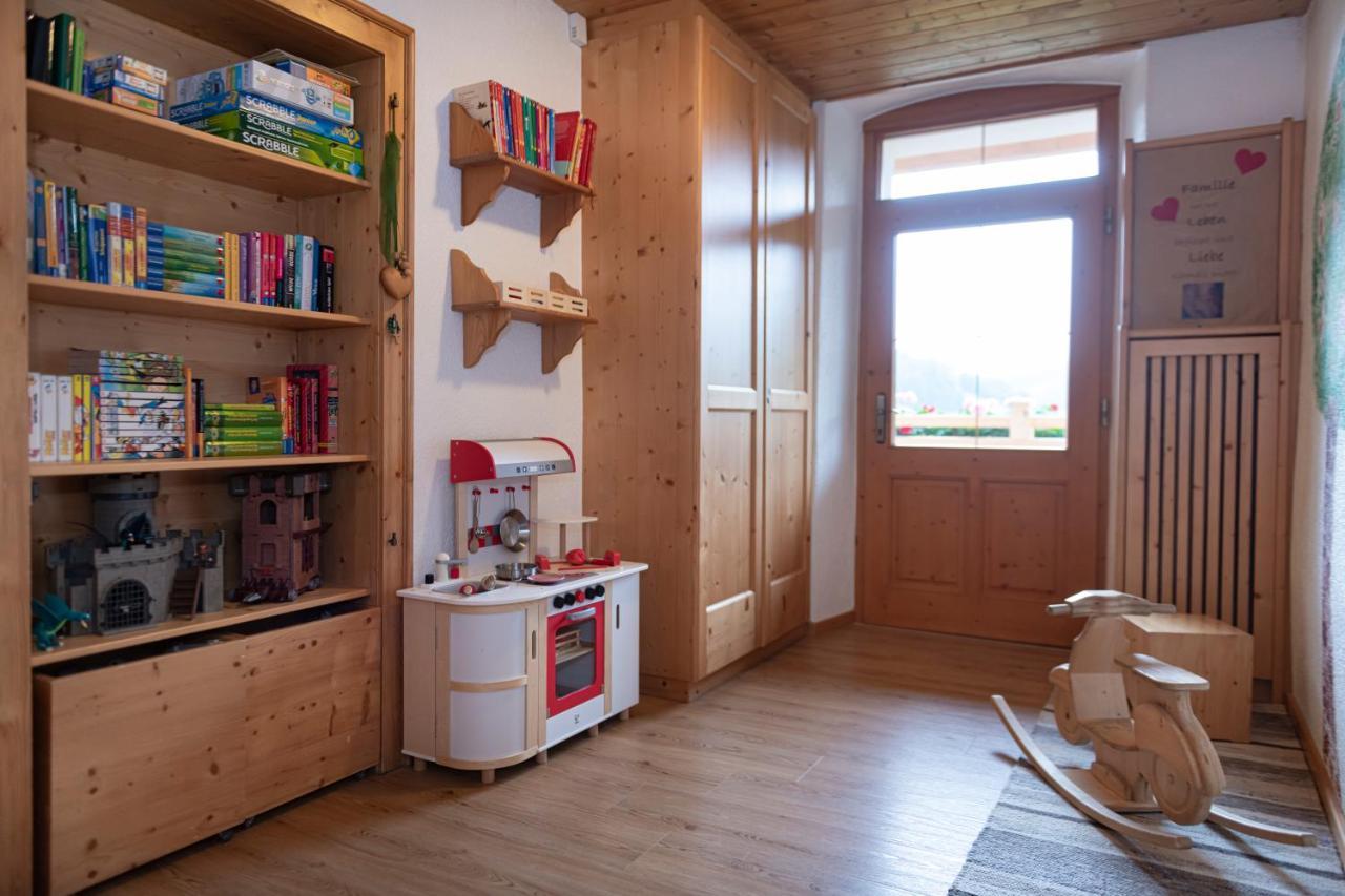 Hartlhof Urlaub Am Baby- Und Kinderbauernhof Niederau Exteriér fotografie
