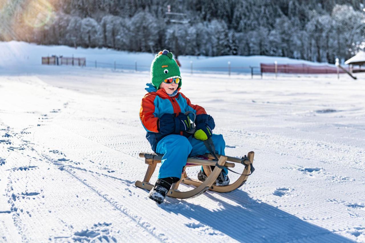 Hartlhof Urlaub Am Baby- Und Kinderbauernhof Niederau Exteriér fotografie